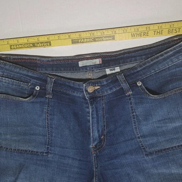 Vintage levis 515 Size 18 Capri Jeans Cuffed Retro blue denim flap back pockets - Picture 8 of 10